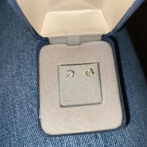 14k gold diamond earrings